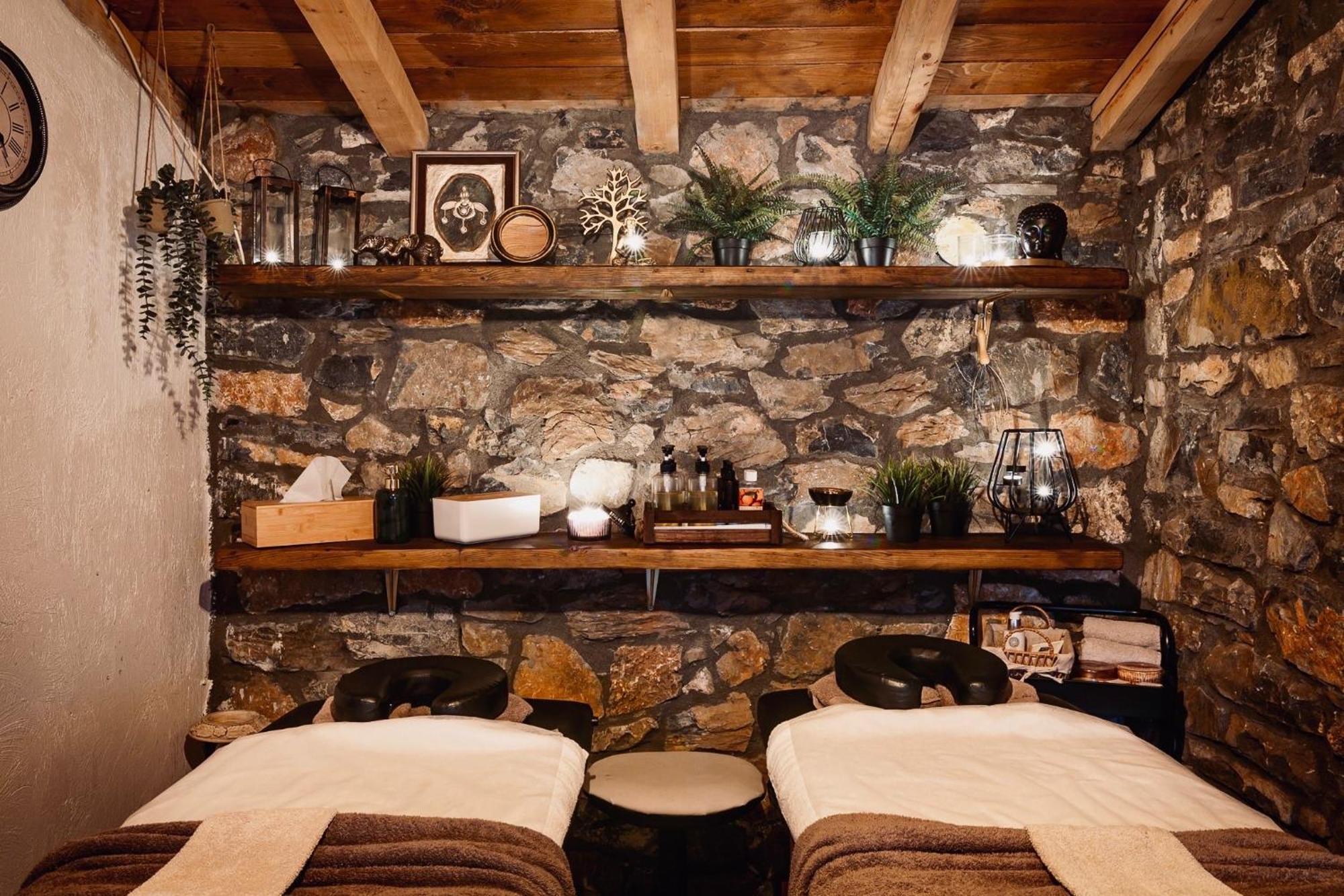 4 Seasons Premium Chalet Agios Athanasios  Eksteriør billede