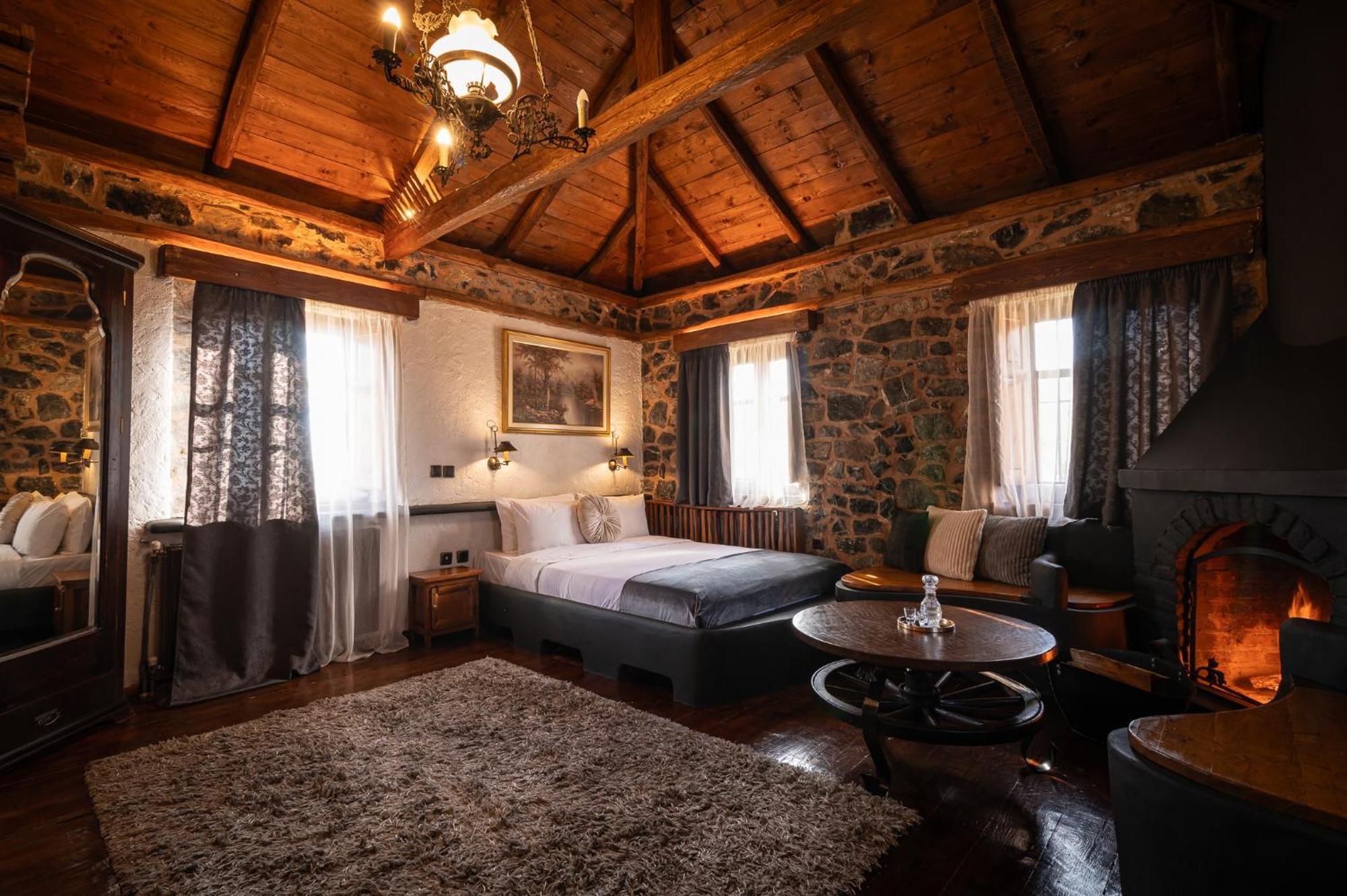 4 Seasons Premium Chalet Agios Athanasios  Eksteriør billede