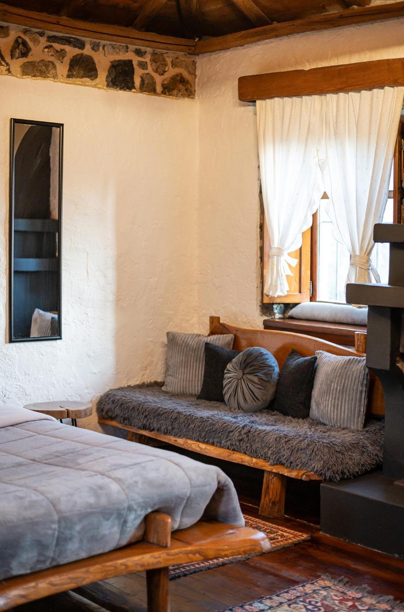 4 Seasons Premium Chalet Agios Athanasios  Eksteriør billede